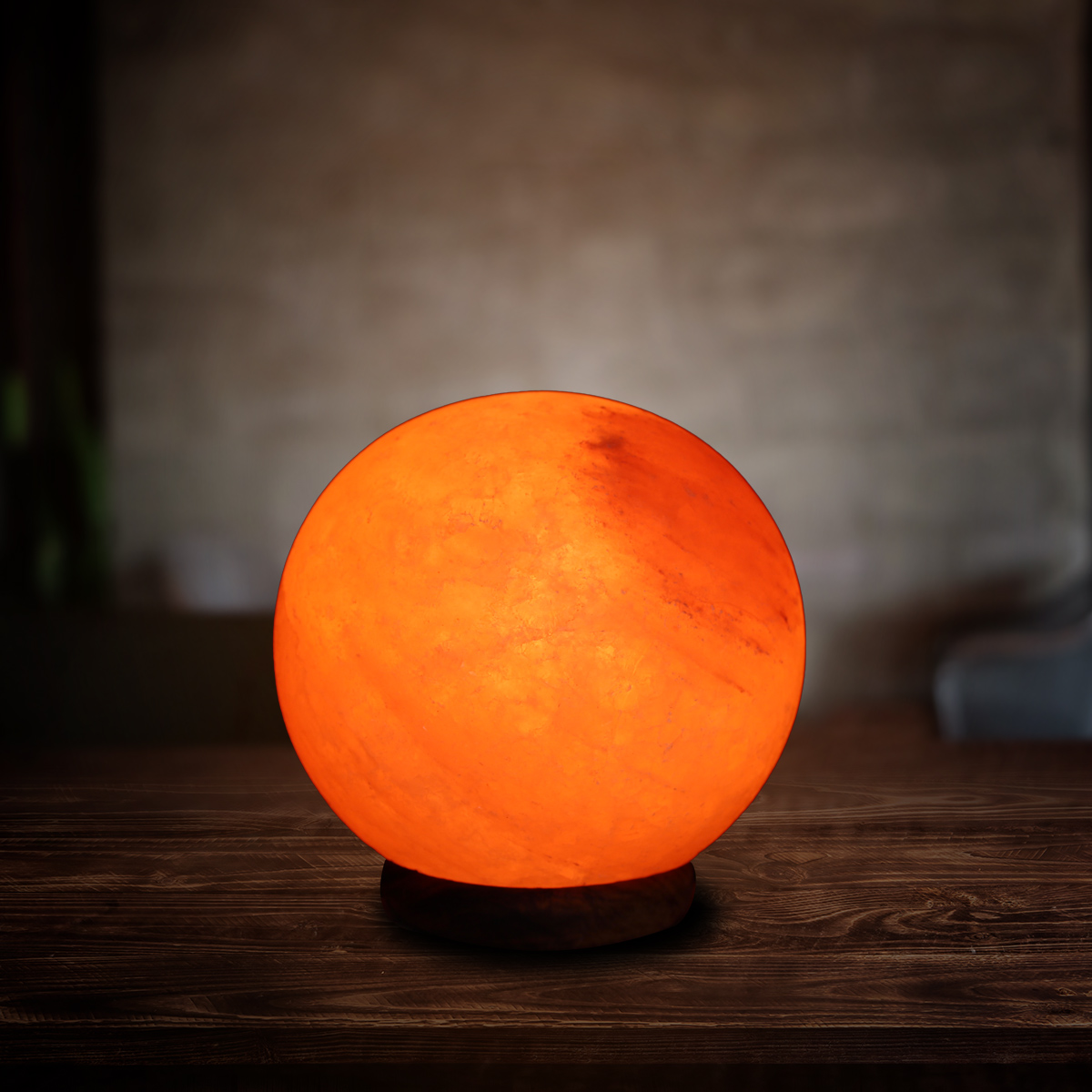 Moon shaped deals himalayan salt lamp